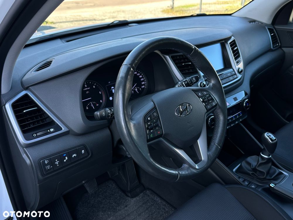 Hyundai Tucson 1.7 CRDI BlueDrive Comfort 2WD - 14