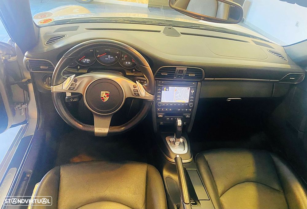 Porsche 911 Série F - 22