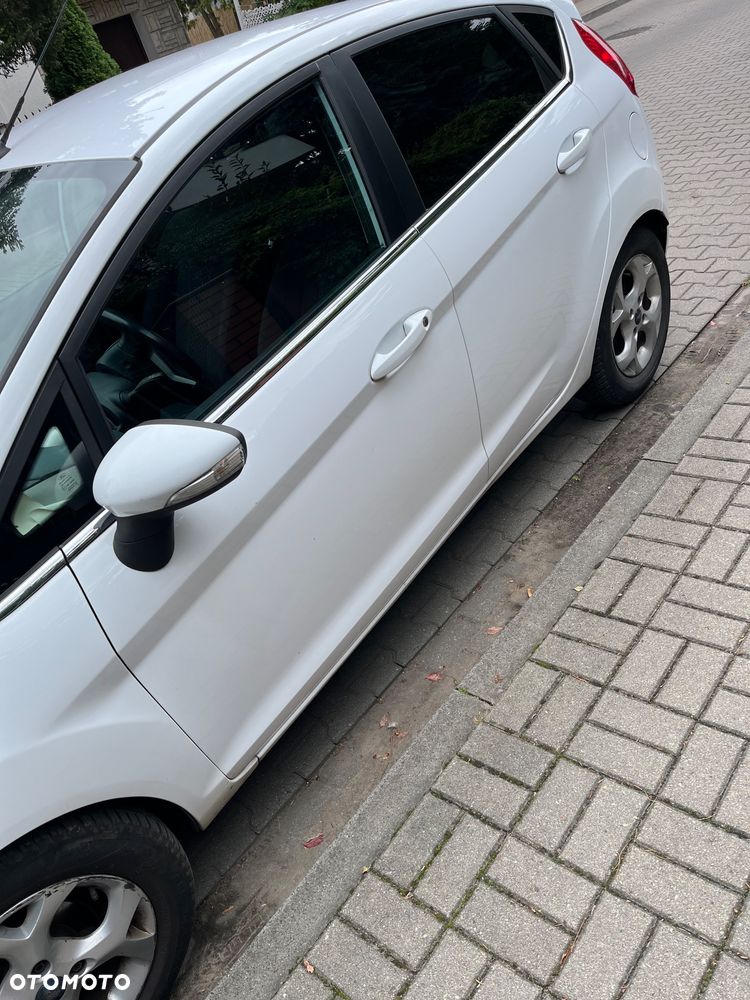 Ford Fiesta 1.4 Trend - 2