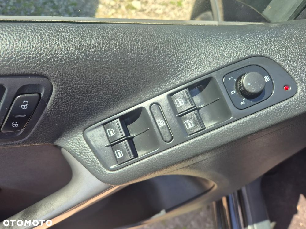 Volkswagen Tiguan 1.4 TSI Sport & Style - 16