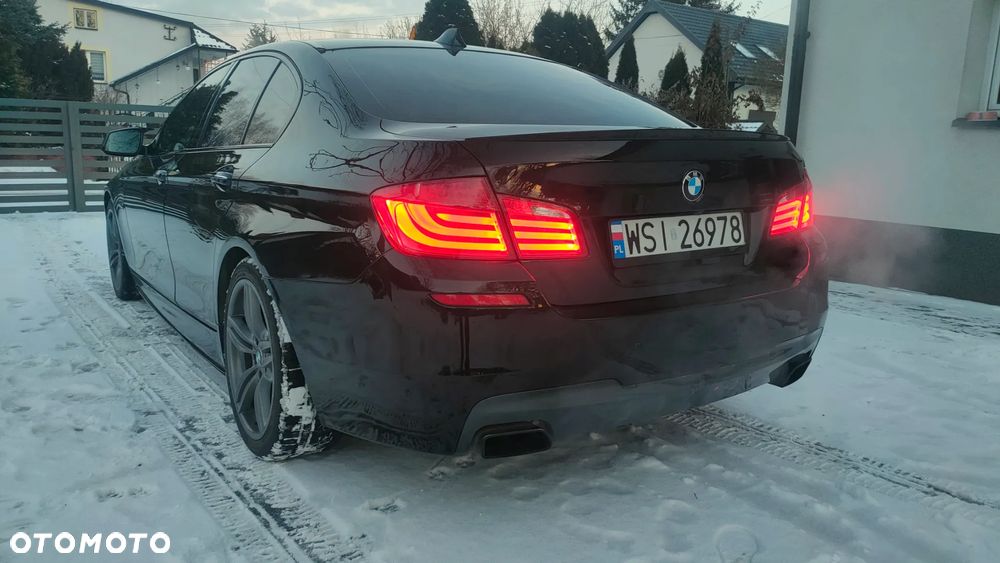 BMW Seria 5 550i xDrive Sport-Aut - 26
