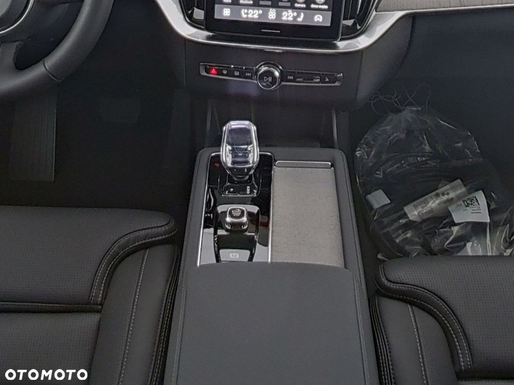 Volvo XC 90 T8 AWD Plug-In Hybrid Ultra Bright 7os - 6