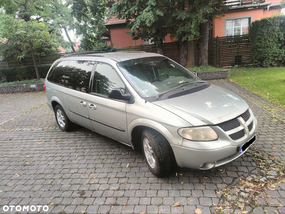 Dodge Grand Caravan - 2
