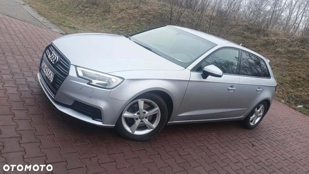 Audi A3 Sportback 1.4 TFSI CoD S tronic - 1