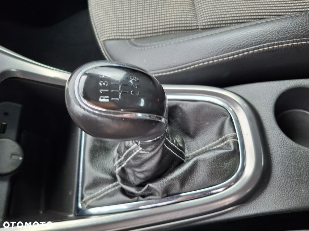 Opel Astra 1.7 CDTI Cosmo - 10