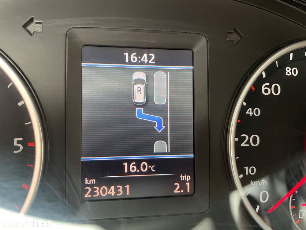 Volkswagen Tiguan - 31