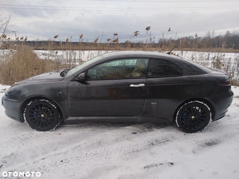 Alfa Romeo GT 1.9JTD 16V Distinctive - 3