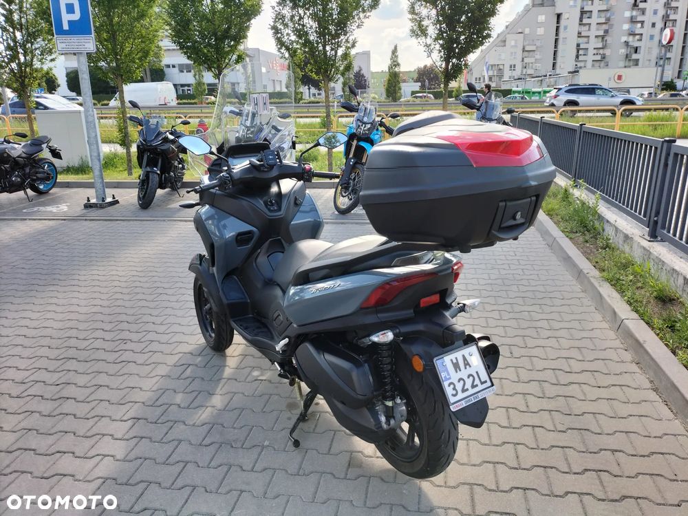 Yamaha MT - 8