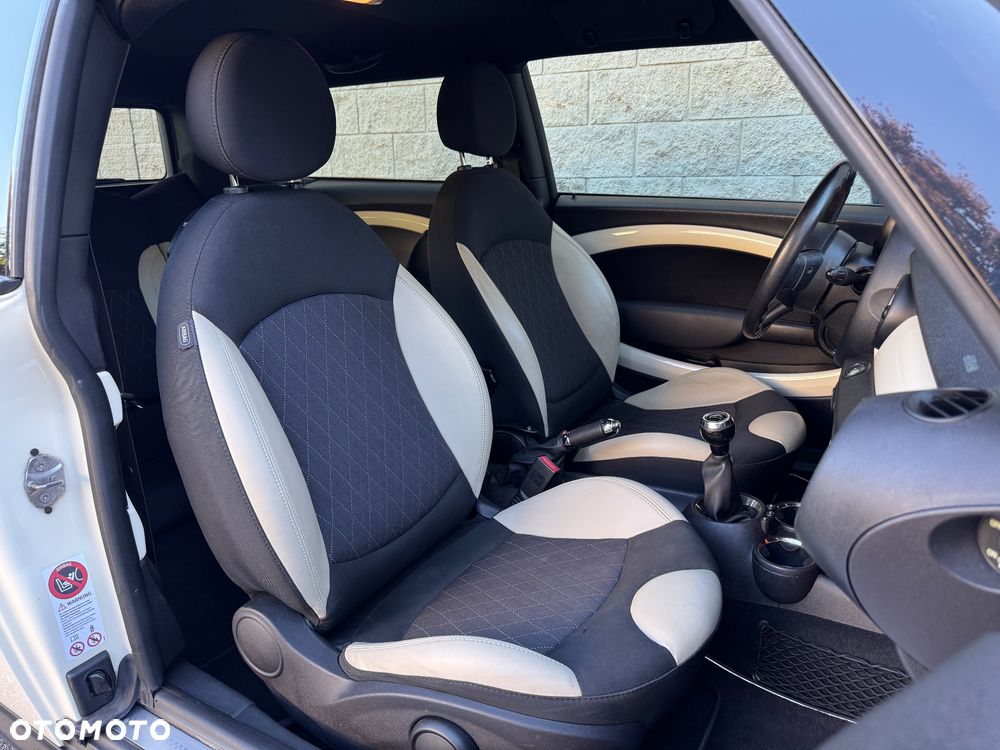 MINI Clubman Cooper S Hampton - 24