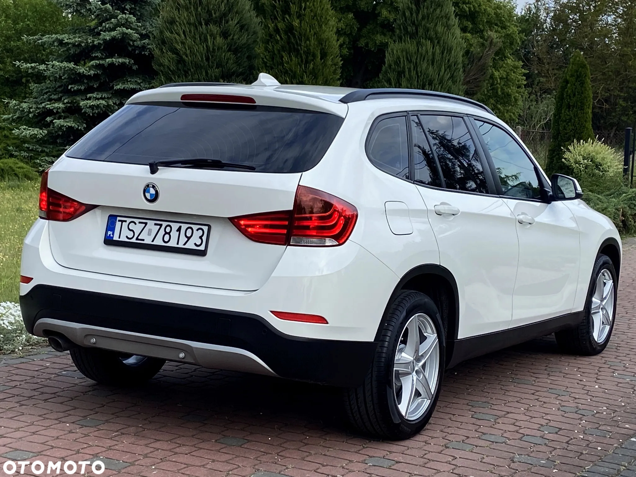 BMW X1 xDrive18d - 23