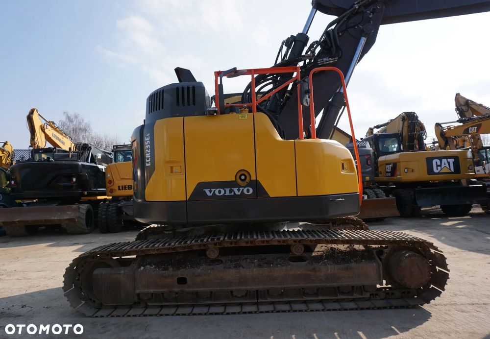 Volvo ECR 235 L - 6