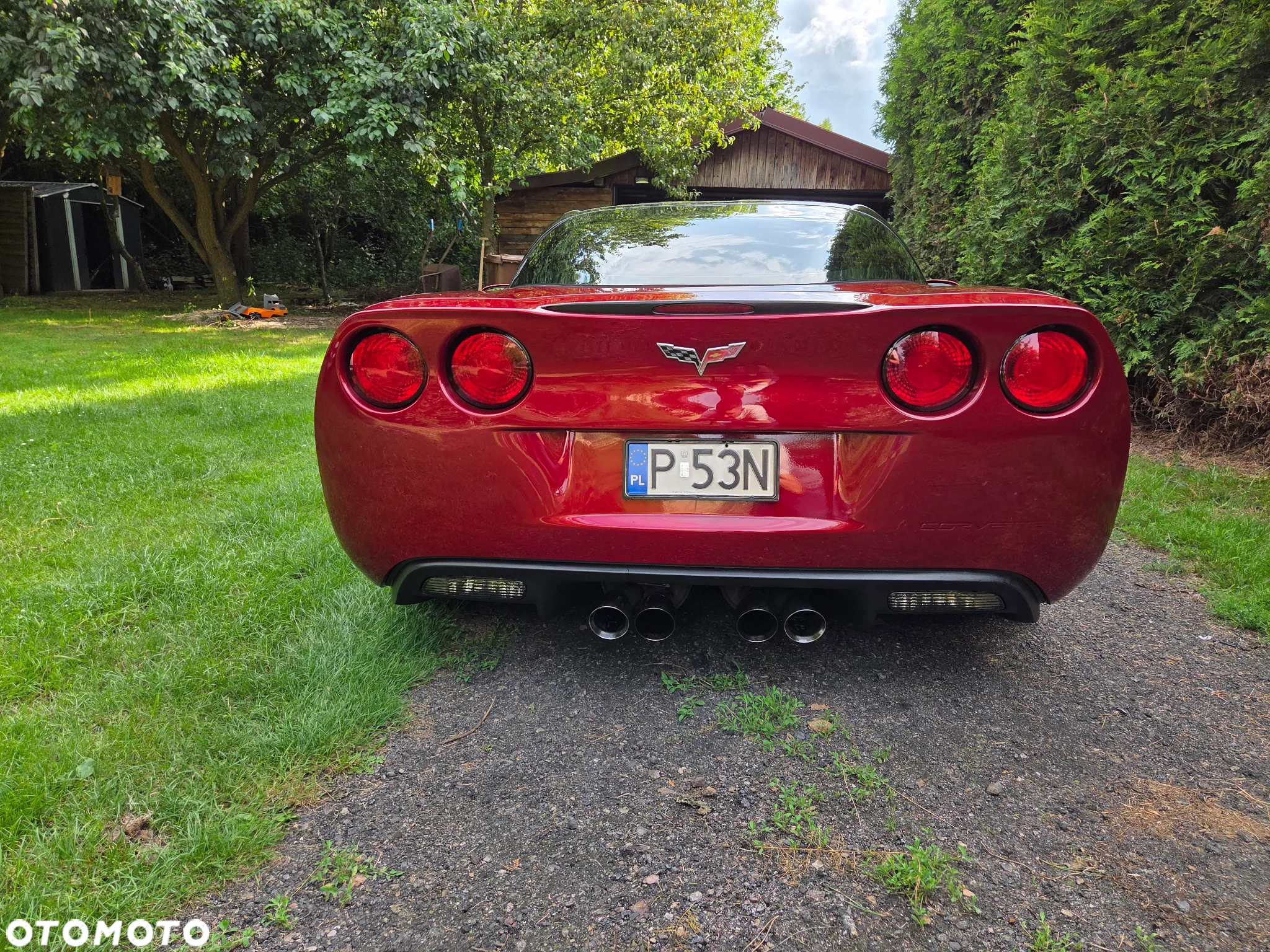 Chevrolet Corvette - 4