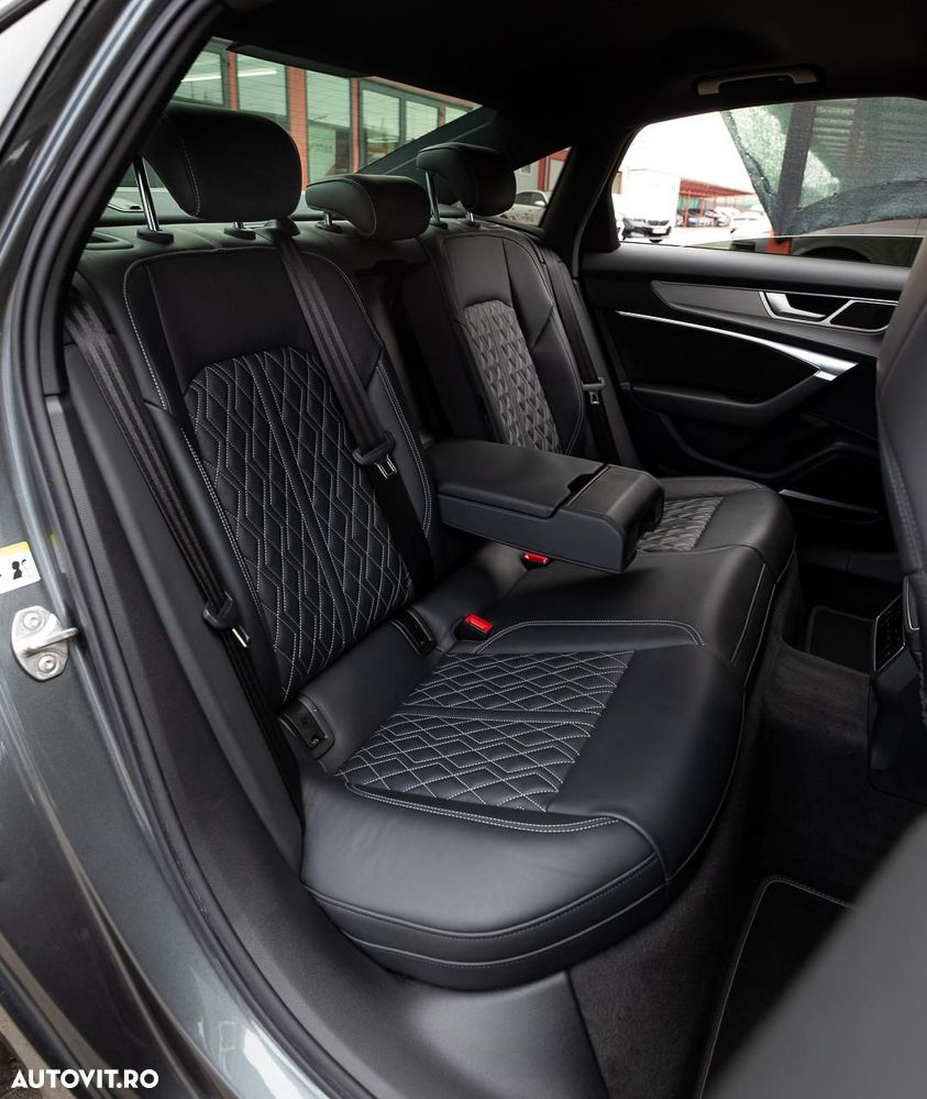 Audi A6 Avant 55 TFSI e quattro S tronic PHEV S Line - 12