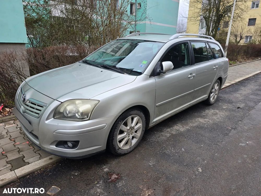 Toyota Avensis 2.0 D-4D Station Luna - 14