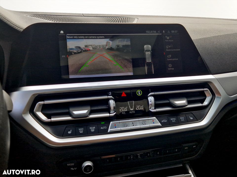 BMW 3 Series 2021 — imagine 23