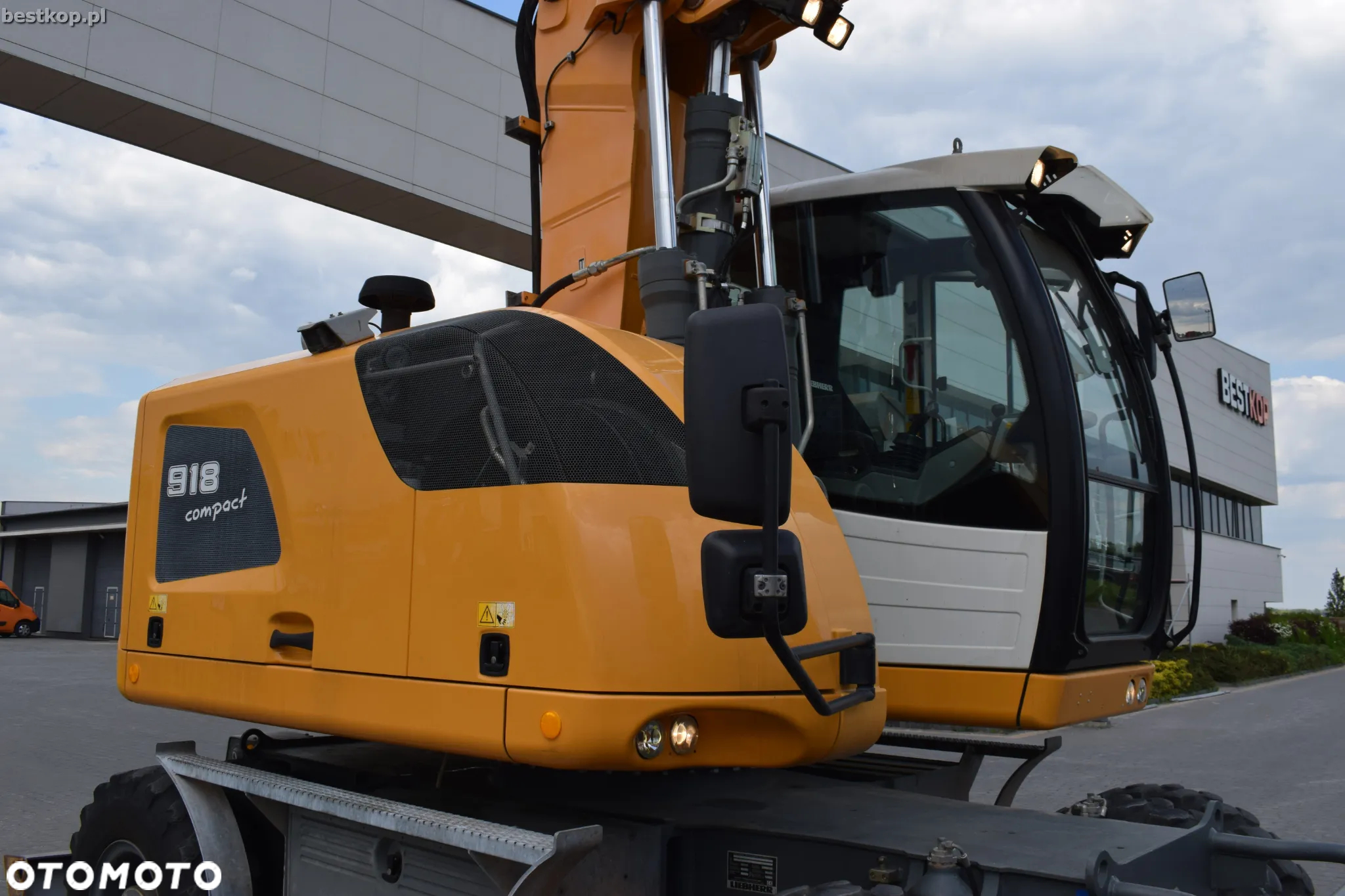 Liebherr A918 Compact Litronic - 22