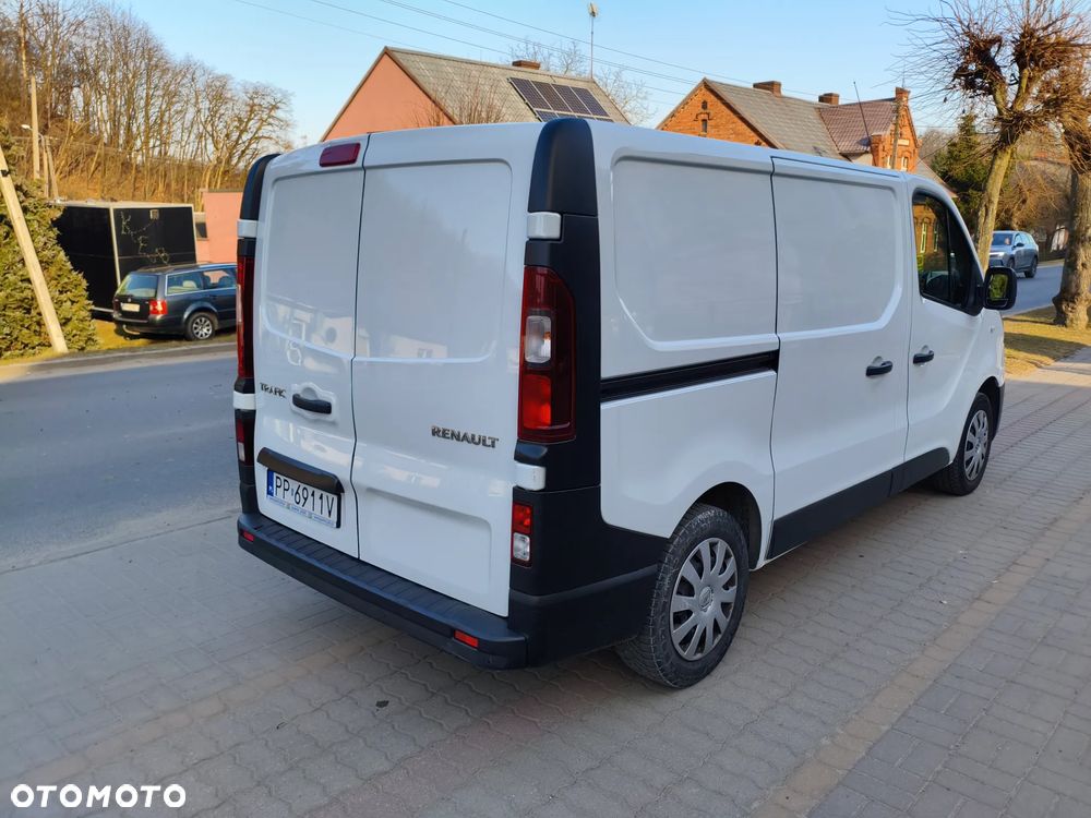 Renault Trafic - 11