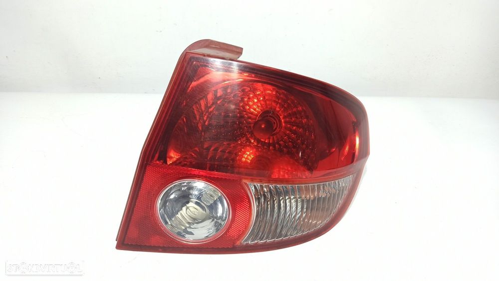 FAROLIM TRASEIRO DIREITO HYUNDAI GETZ (TB) 1.1 BáSICO - 1