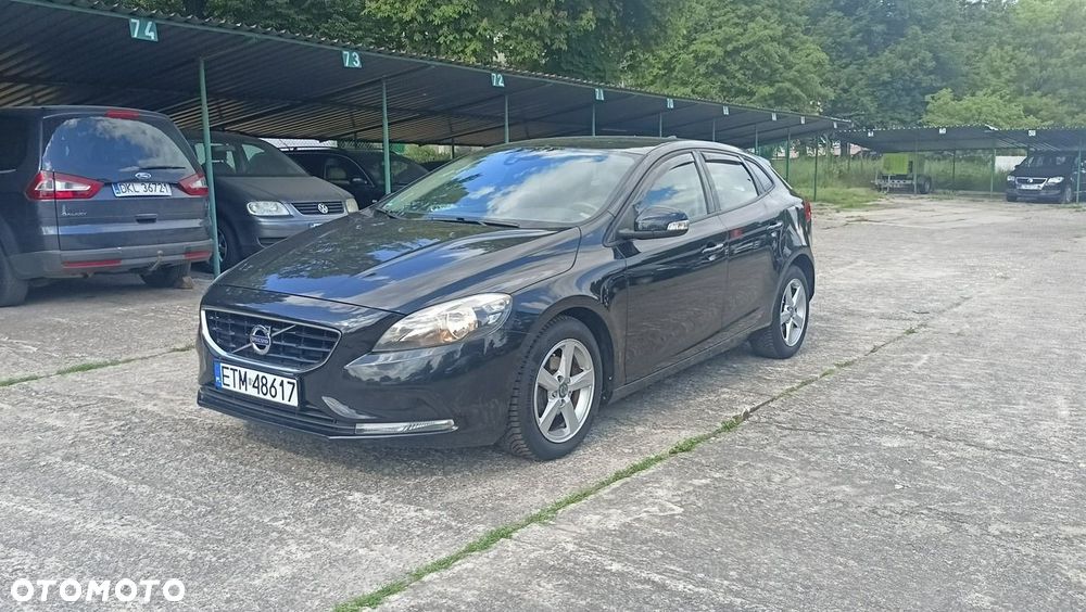 Volvo V40 - 25