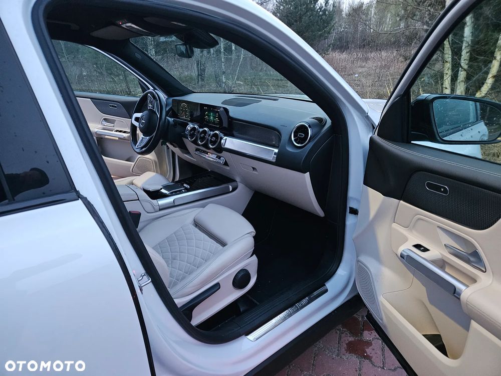 Mercedes-Benz GLB 200 d Progressive 8G-DCT - 4