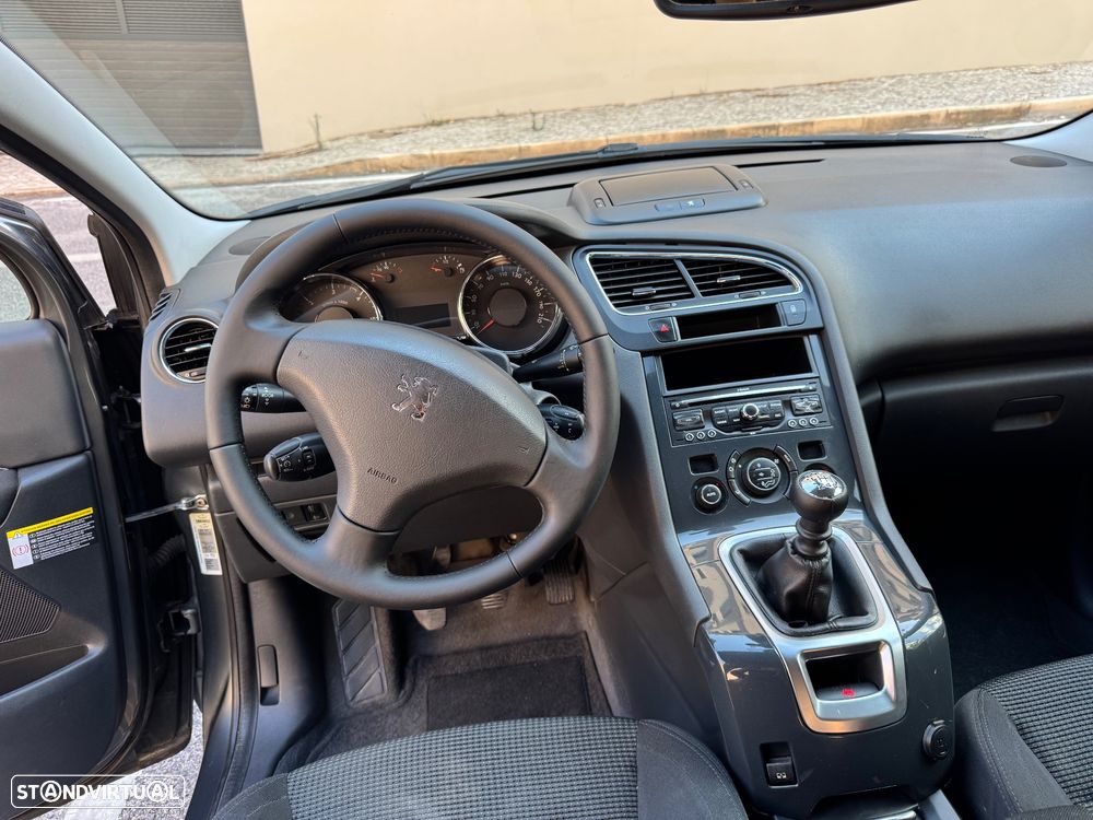 Peugeot 5008 1.6 HDi 7L Allure - 6