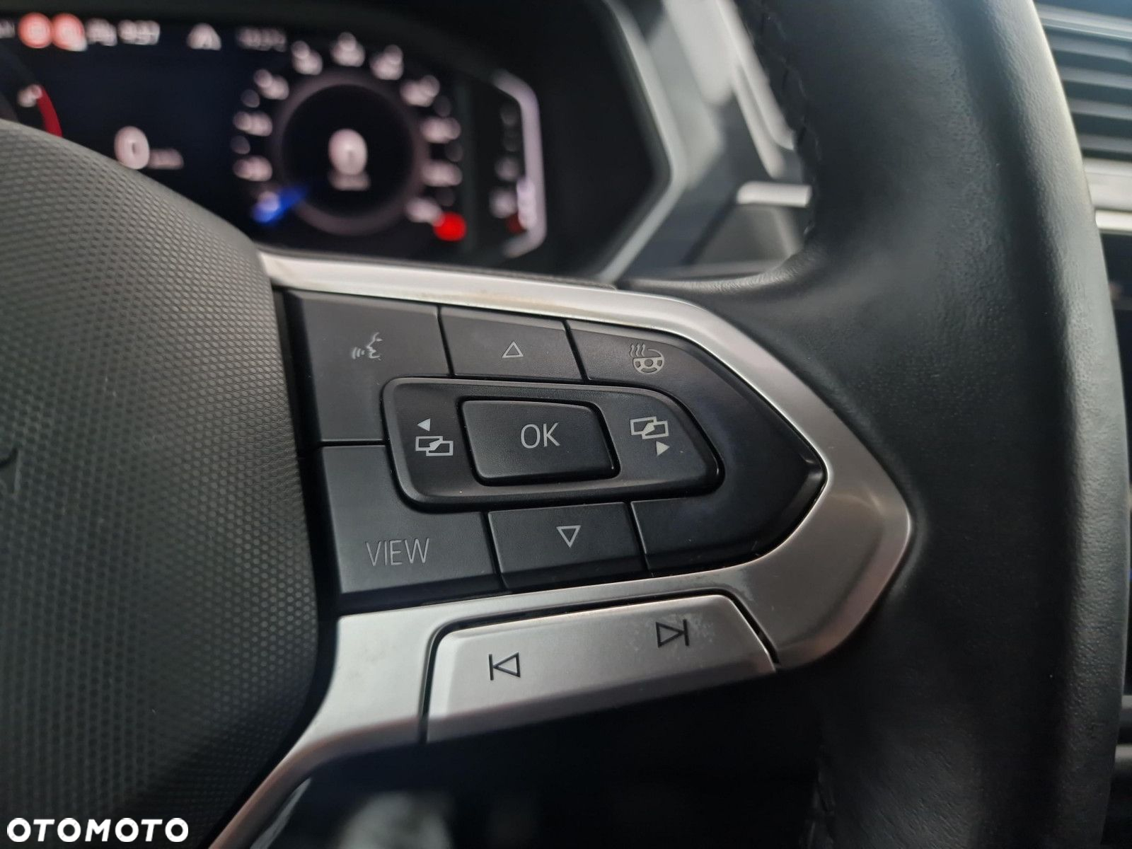 Volkswagen Tiguan 2.0 TSI 4Mot Elegance DSG - 34