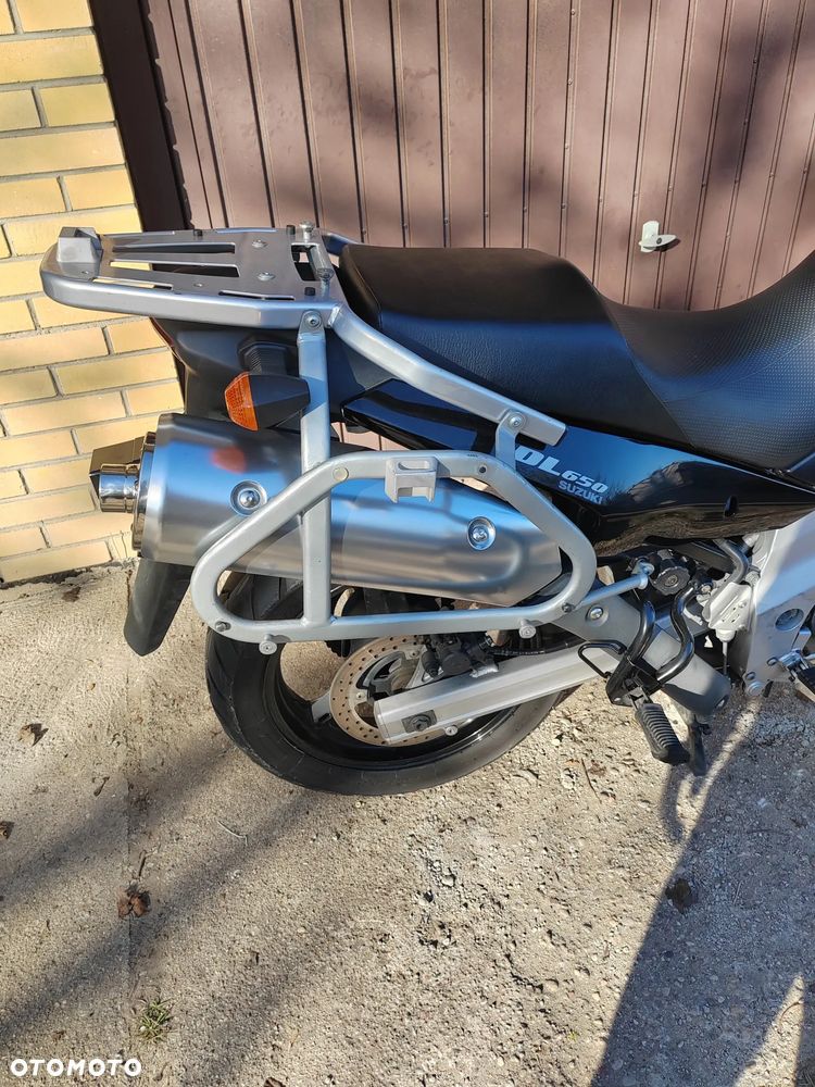 Suzuki V-STROM - 16