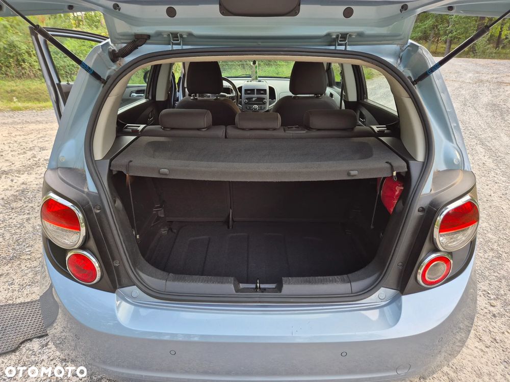 Chevrolet Aveo 1.6 LTZ - 27