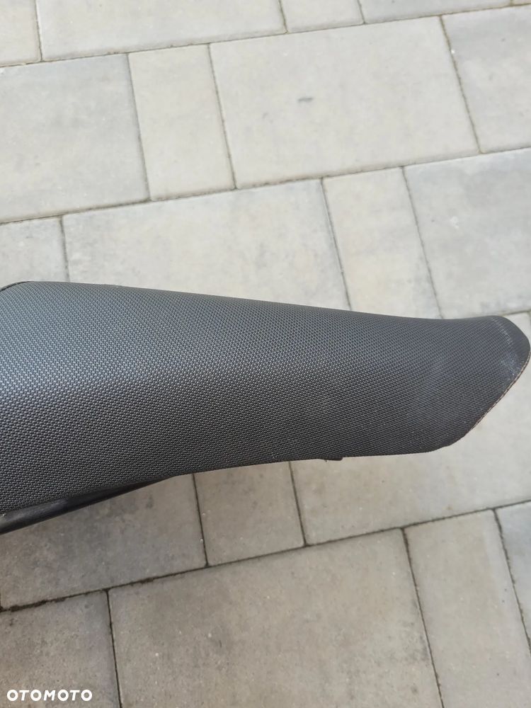 Kanapa, fotel, siedzenie Moto Guzzi Breva 750 - 9