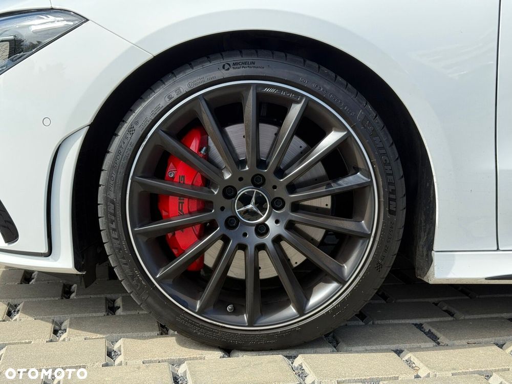 Mercedes-Benz CLA AMG 35 4-Matic 7G-DCT - 11