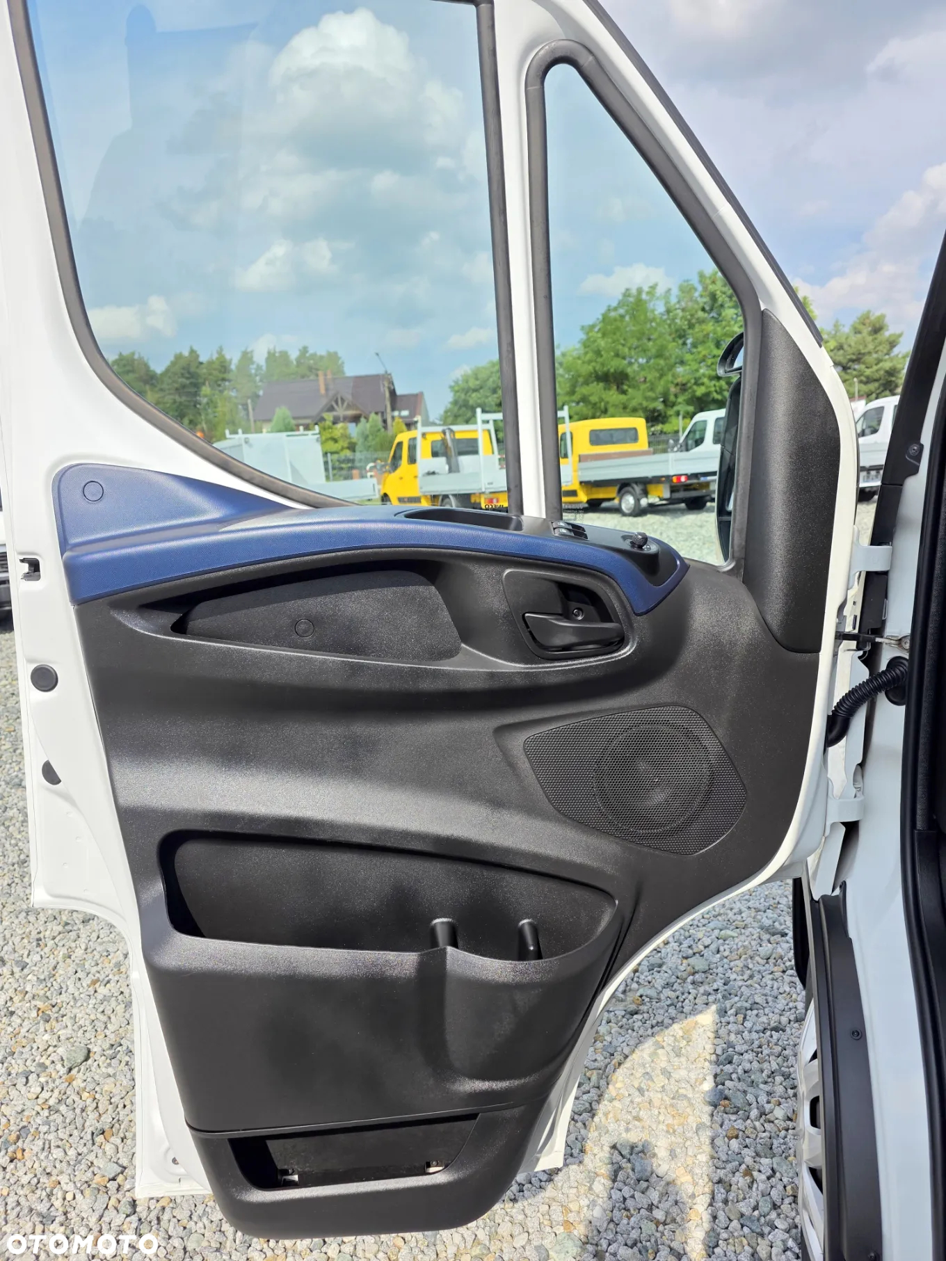 Iveco 35-160  2,3 HPI 160 KONNY ŚREDNIAK WYSOKI KLIMA WEBASTO 2 X BOCZNE DRZWI 8 BIEGOWY HIMATIC GWARANCJA - 15