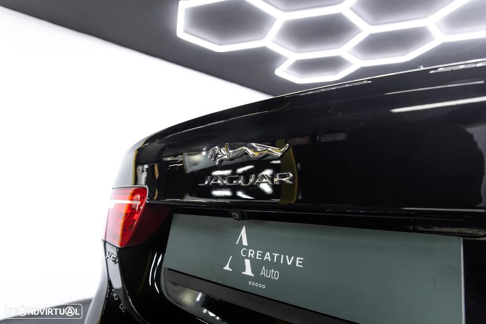 Jaguar XE 2.0 D Prestige Aut. - 16