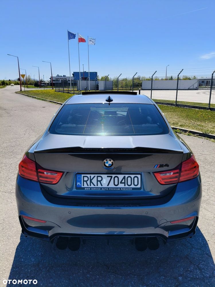 BMW M4 DKG - 12