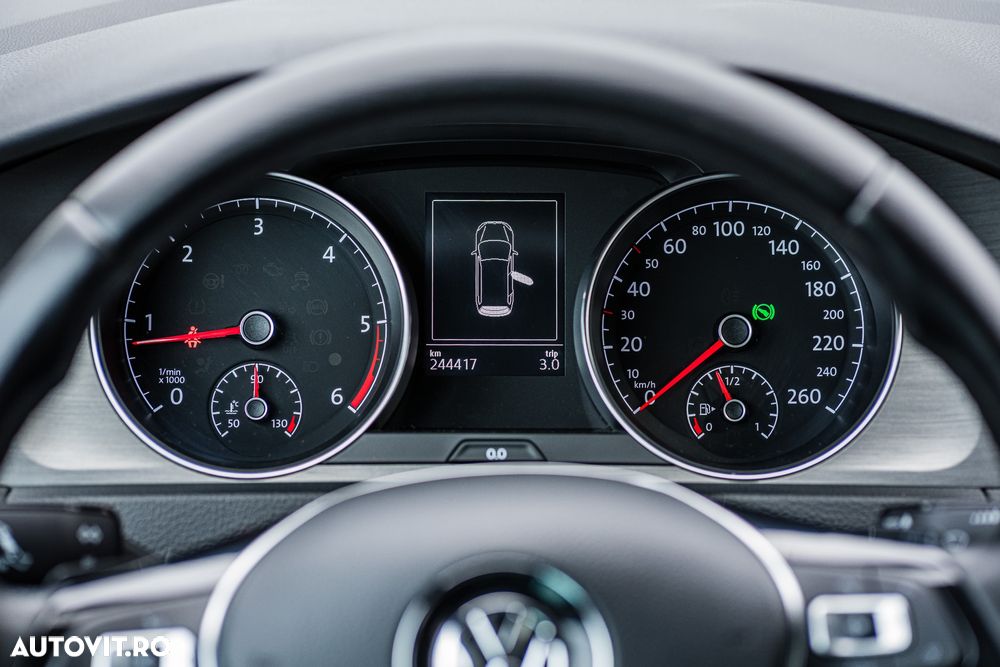 Volkswagen Golf 1.6 TDI BlueMotion Technology DSG Lounge - 5