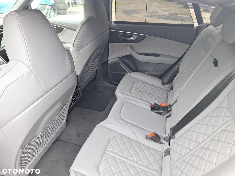 Audi SQ8 - 22