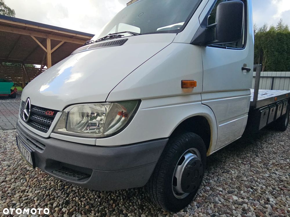 Mercedes-Benz Sprinter - 26