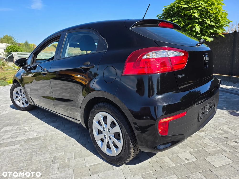 Kia Rio 2016 photo 3