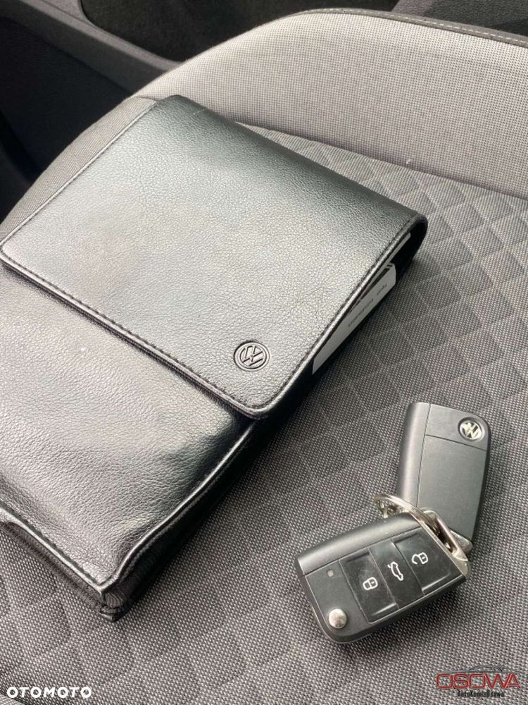 Volkswagen Tiguan - 32