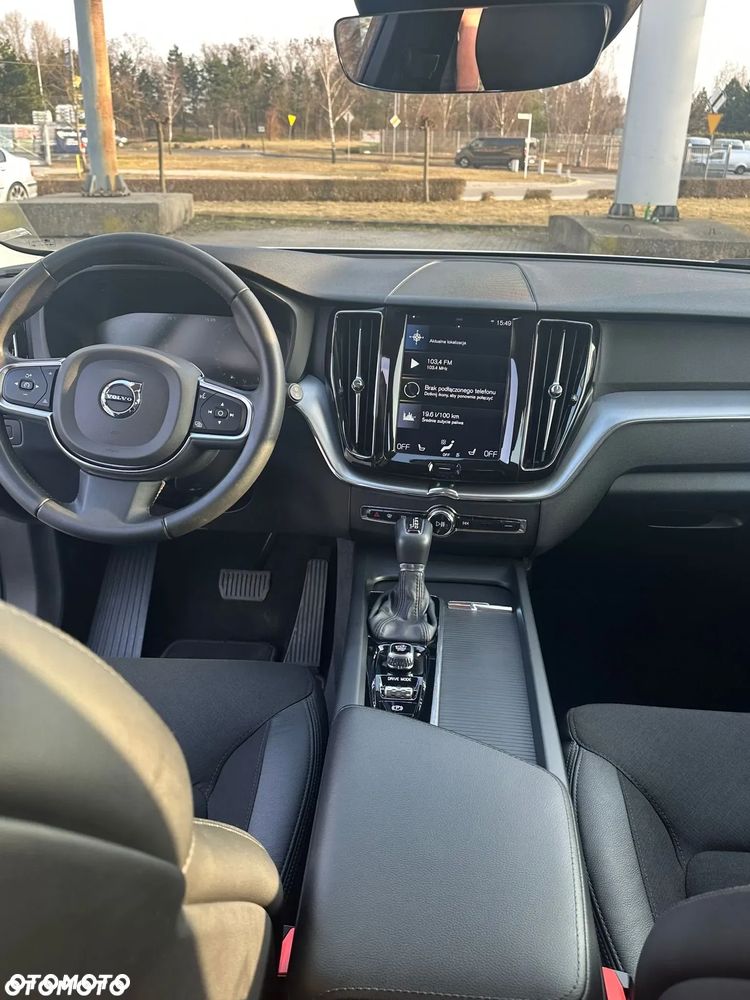 Volvo XC 60 T4 Momentum Pro - 10