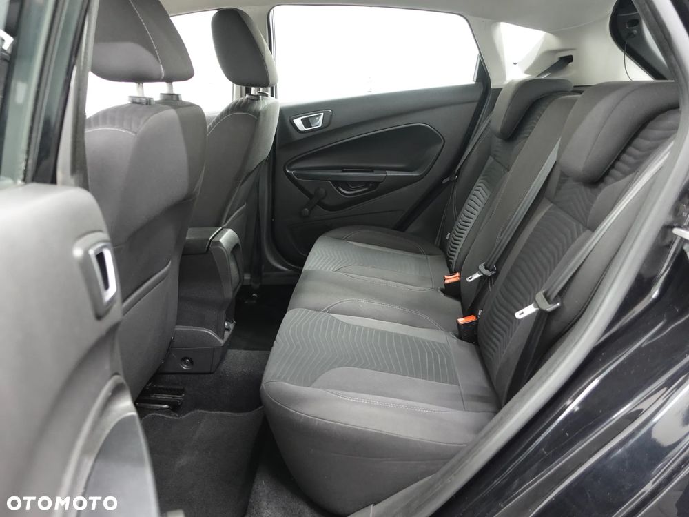 Ford Fiesta - 21