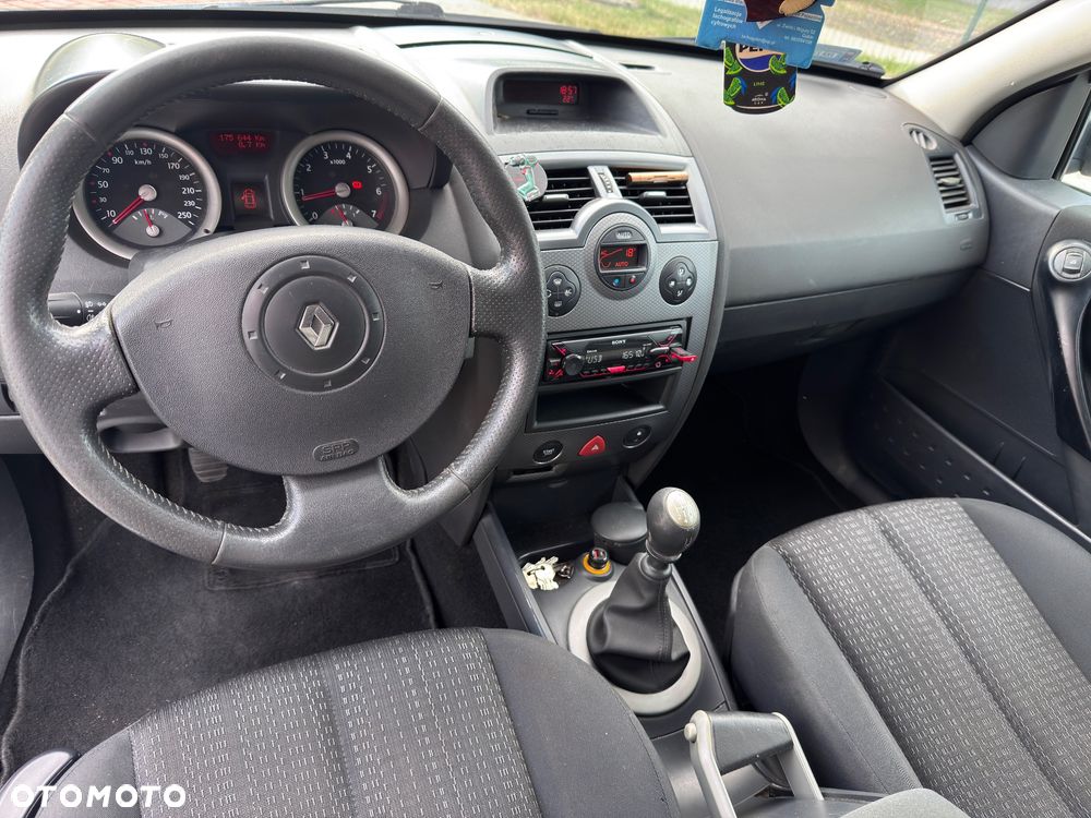 Renault Megane 2.0 Luxe Dynamique - 7