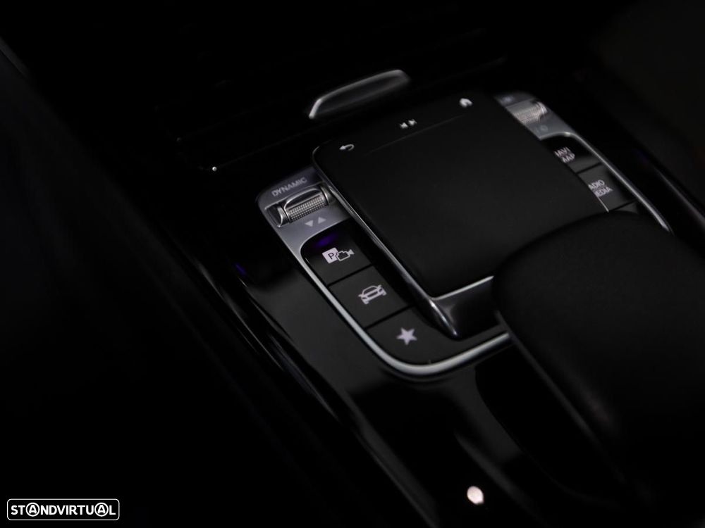 Mercedes-Benz A 180 d AMG Line Aut. - 23