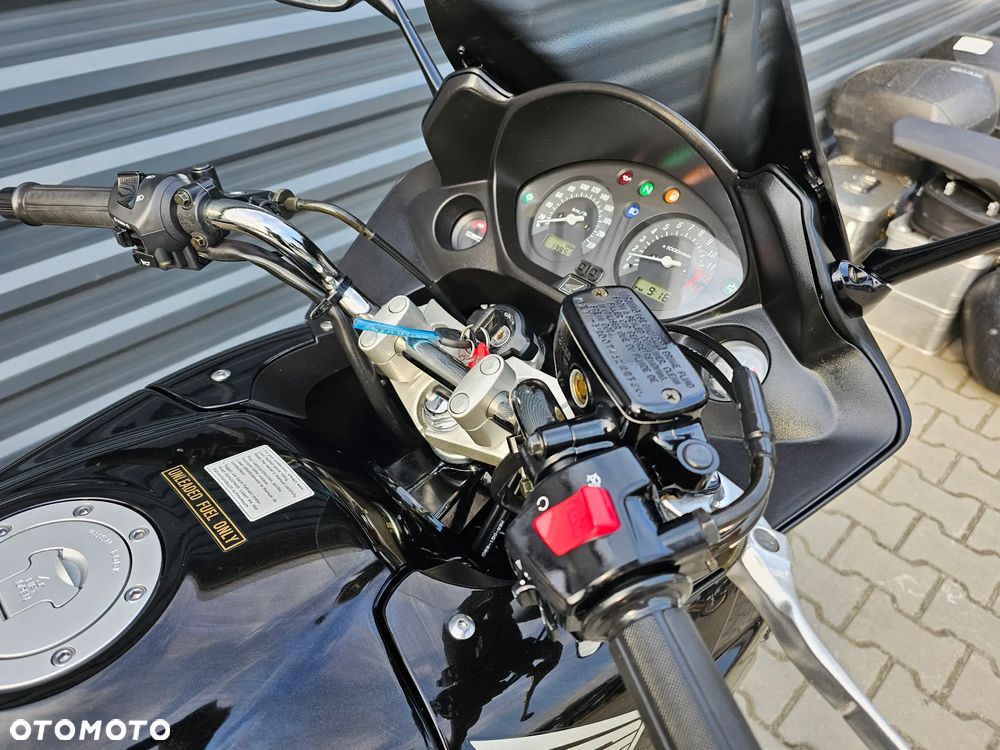 Honda CBF - 21