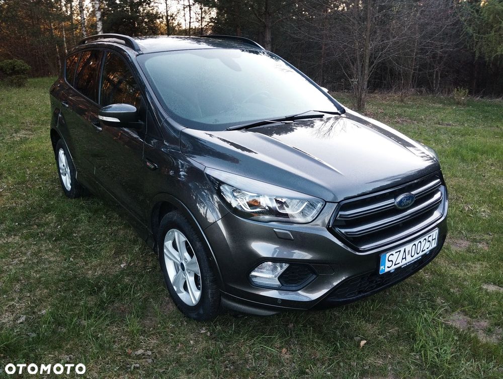 Ford Kuga - 1
