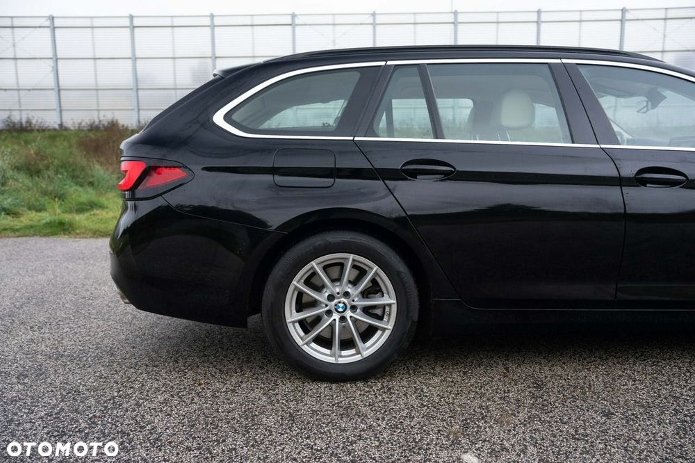 BMW Seria 5 518d Business Edition - 8