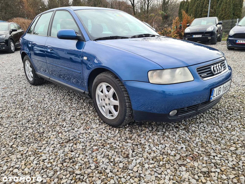 Audi A3 Sportback 1.8T Quattro Ambiente - 3