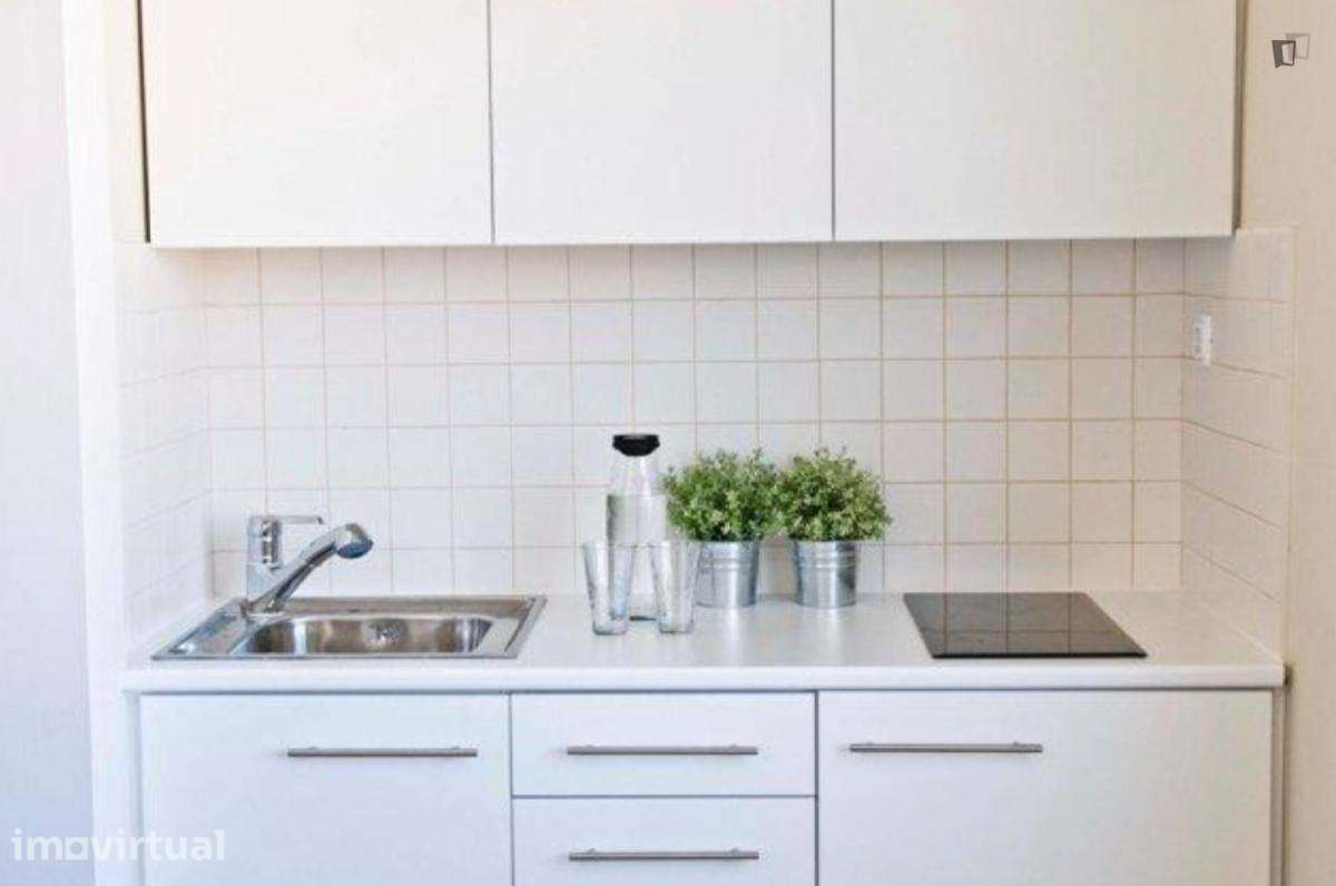 Apartamento com 1 quartos - localizado em Campolide Lisbon - Grande imagem: 5/18