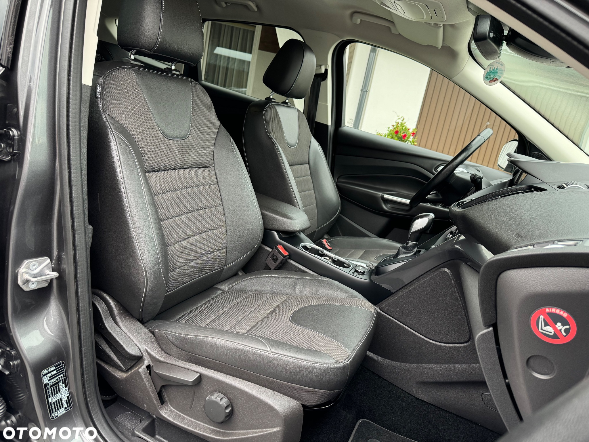 Ford Kuga 2.0 TDCi 4x4 Individual - 24