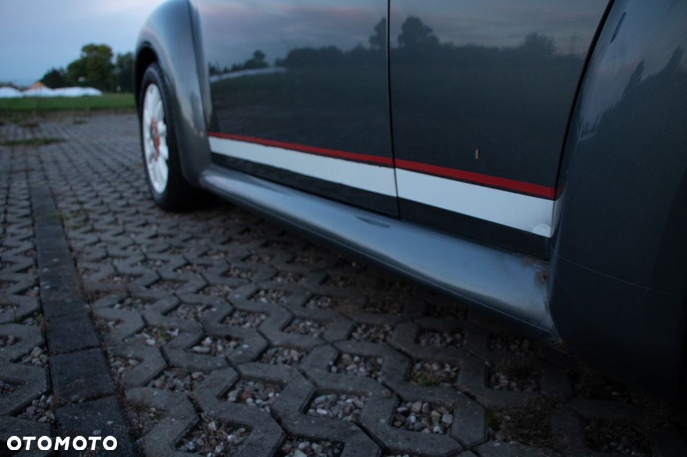 Volkswagen New Beetle - 3