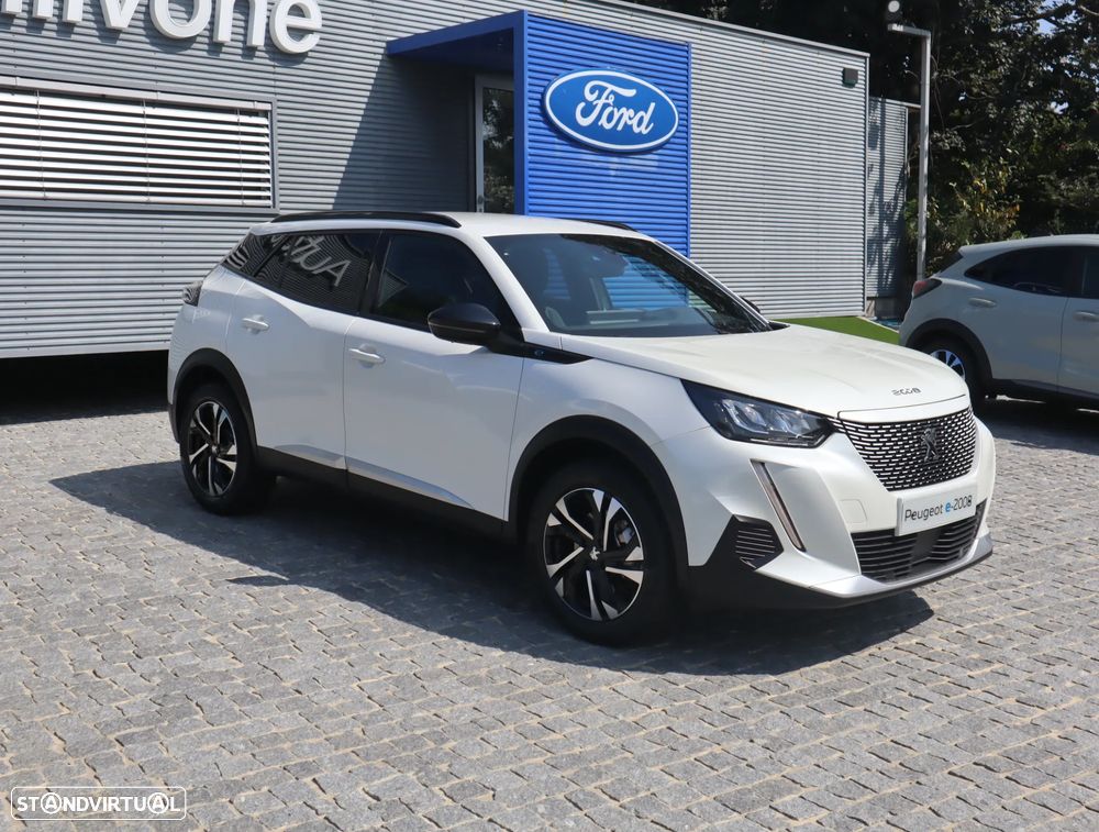 Peugeot e-2008 Allure - 12